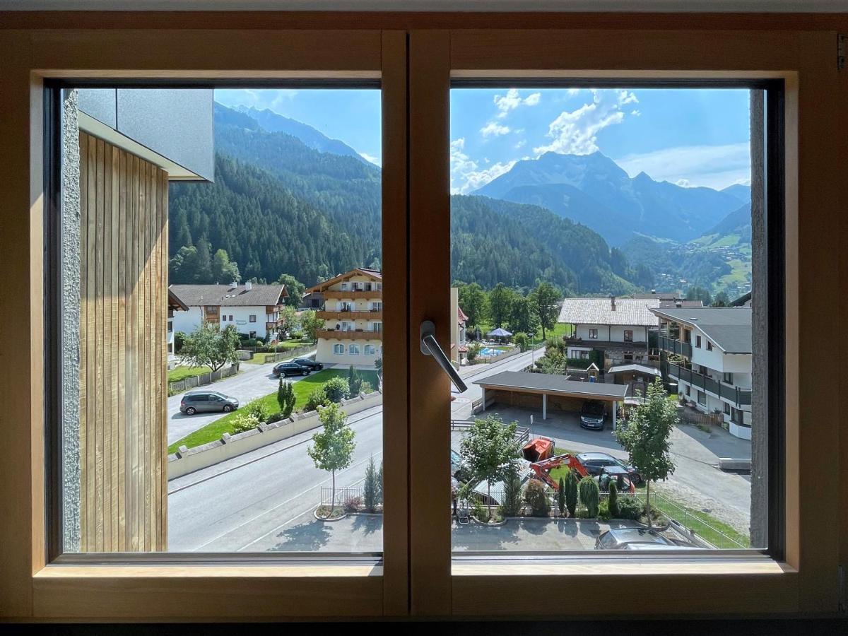 Hotel & Suites Gluck Auf Mayrhofen Dış mekan fotoğraf