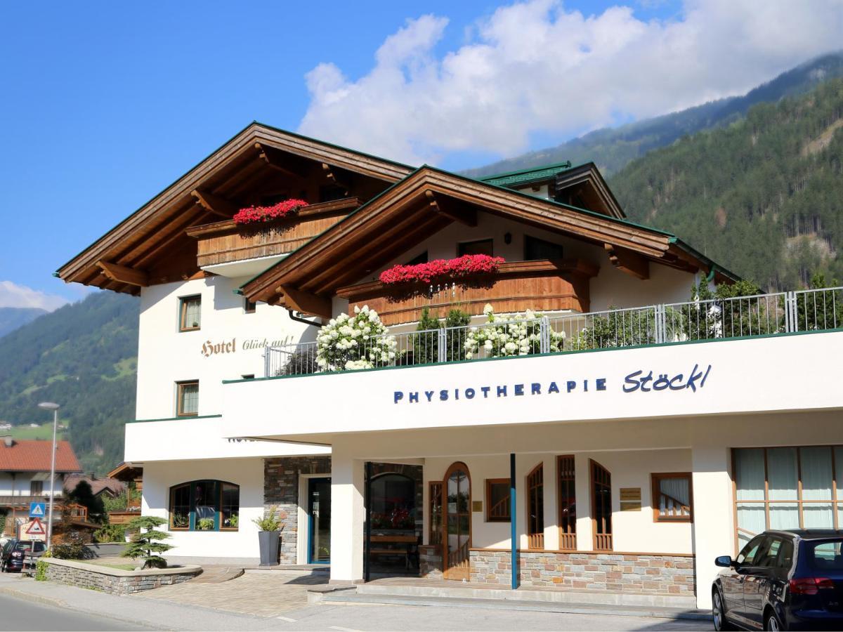 Hotel & Suites Glueck Auf Mayrhofen Dış mekan fotoğraf